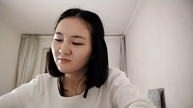 Lyndasilk online show from October 14, 3:36 pm