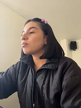 AlyssaRay online show from March 5, 5:09 pm