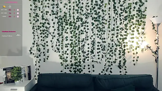 Foxy blush online show from October 28, 6:13 pm