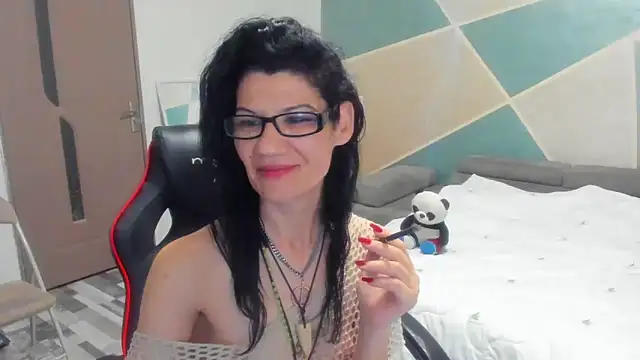 SweetSin40 online show from April 7, 7:38 pm