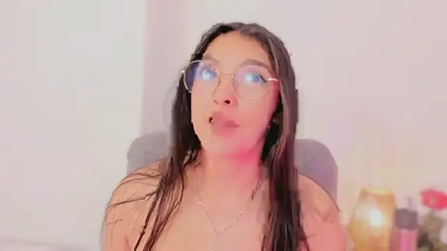 MirandaJohnson  online show from February 14, 2:19 pm