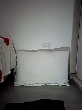 Lui Fer01 online show from March 9, 9:12 am