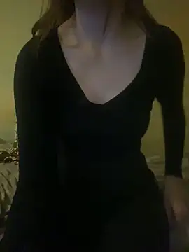 KittieCreme online show from November 5, 1:38 pm