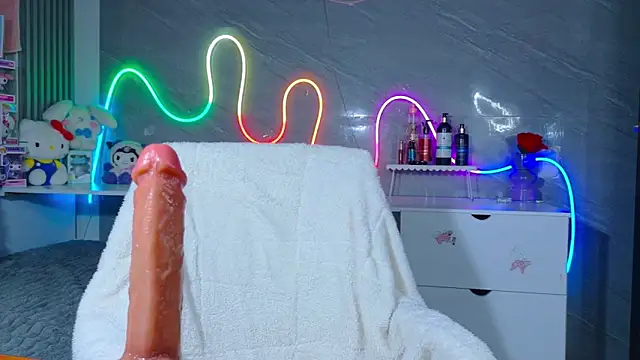 Naaomi cute online show from April 13, 2:46 am