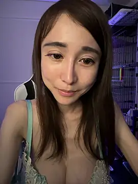 ericiii online show from February 28, 9:52 am