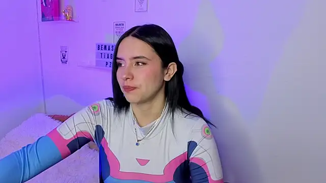 Emily Lindey online show from March 17, 6:17 am