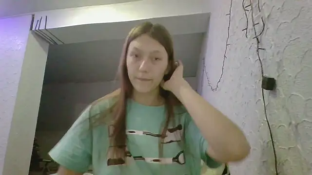 luna tt online show from February 24, 6:39 pm