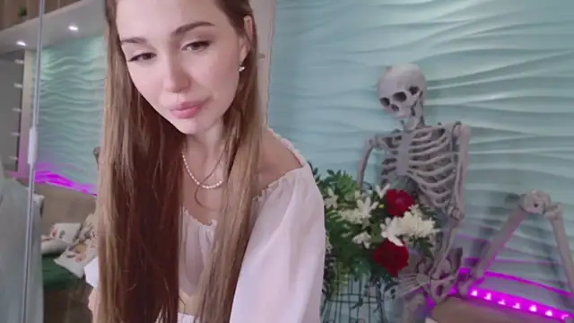 MiyaMeow- online show from October 22, 10:42 am