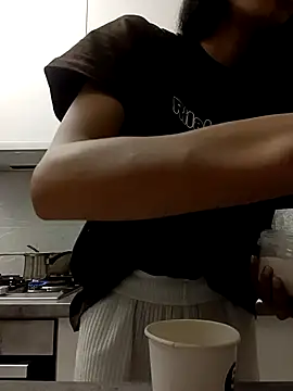 ReneeVoss online show from February 3, 4:10 am