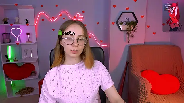 evalora vei online show from March 25, 8:45 pm