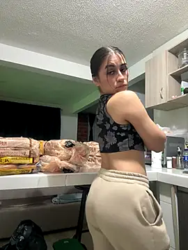 Aliss rose online show from October 28, 11:42 pm