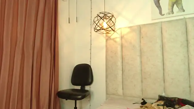 antonella rosecs online show from February 7, 4:38 am