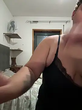 menina coimbrinha online show from November 22, 10:12 pm