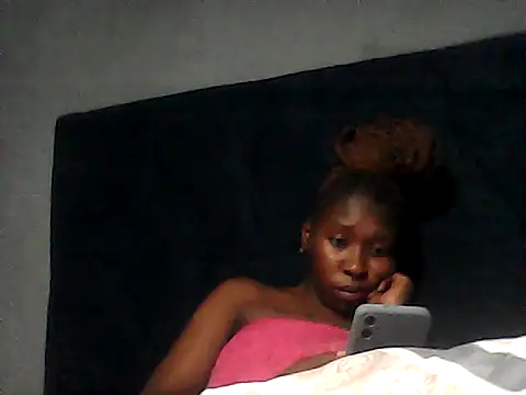 sexysmalldaily04 online show from October 18, 8:54 pm