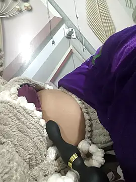 Anshika1431 online show from January 12, 6:35 pm