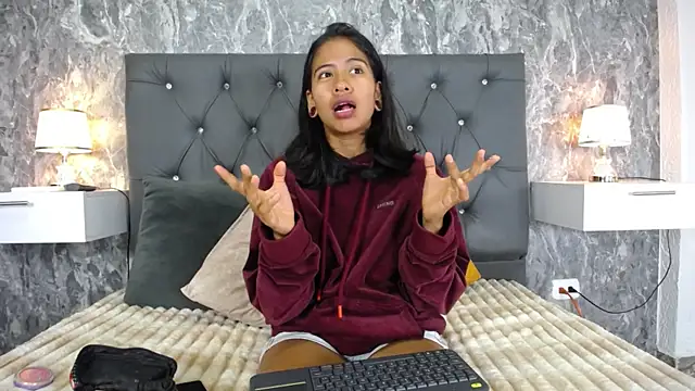 EuphoriaSavage online show from November 6, 12:33 pm