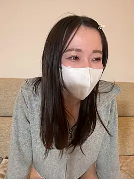 suuchan v online show from February 5, 11:46 am