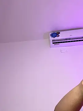 Julietalcl online show from November 18, 11:15 pm