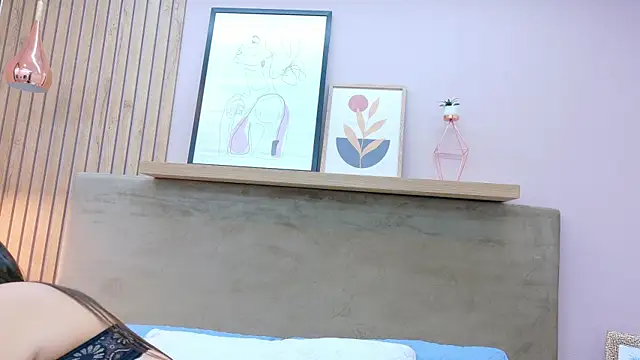 Tessa Stone online show from November 12, 2:09 am