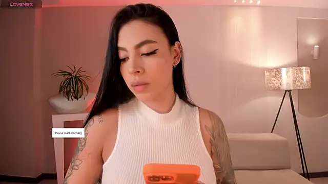 ChristineFord  online show from May 5, 11:13 am