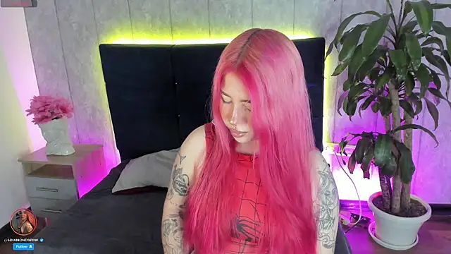 diamond piink  online show from October 21, 8:02 pm
