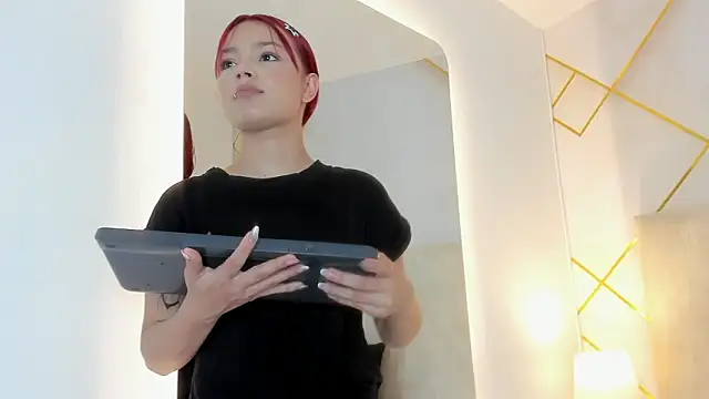 Martinaa Garcia online show from February 15, 7:02 pm