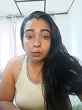 angie velez1 online show from November 13, 7:46 pm