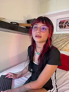 Emma duff online show from April 16, 8:08 pm