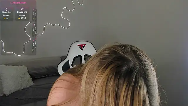 bella xx   online show from February 5, 3:09 am