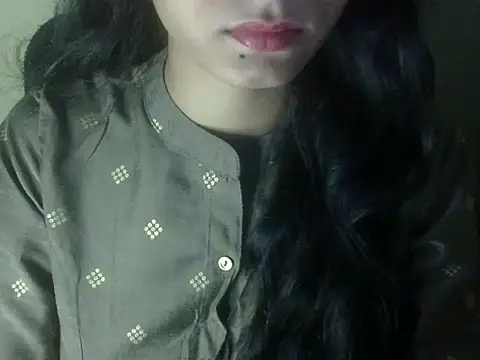 Shezi N online show from July 1, 3:33 pm