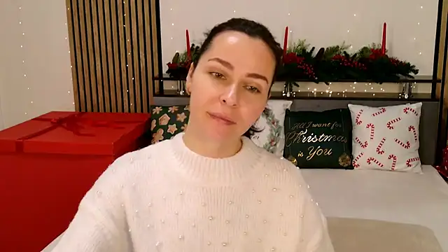 DitaNoir online show from December 22, 9:45 am