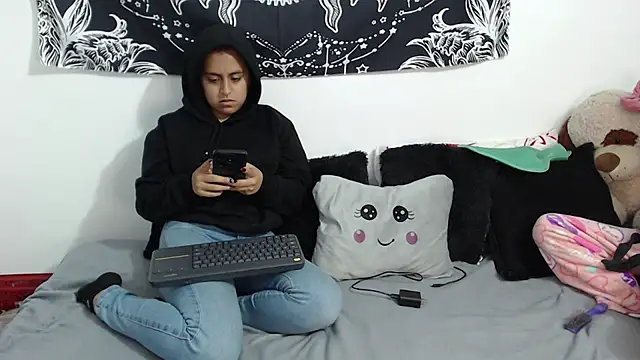 emily n abby online show from November 19, 12:16 pm