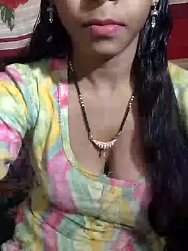 Itz Aisha   online show from March 19, 8:40 am