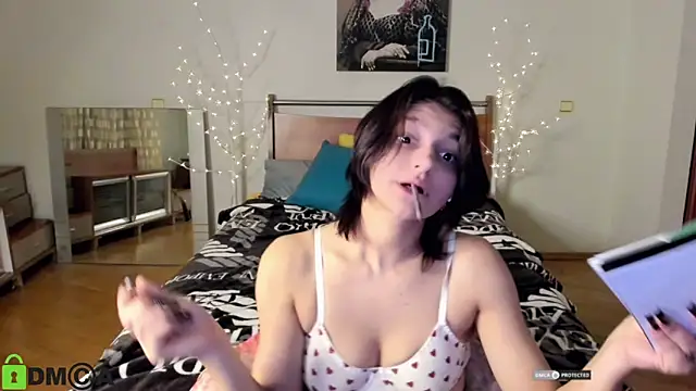 A Skyy online show from February 23, 1:06 am