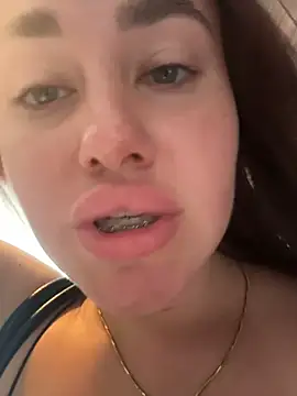 KiraSunshine online show from March 24, 5:02 am