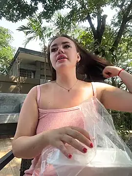 KiraSunshine online show from February 19, 4:34 am