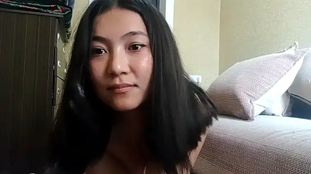 LinneaHyles online show from October 30, 7:11 am