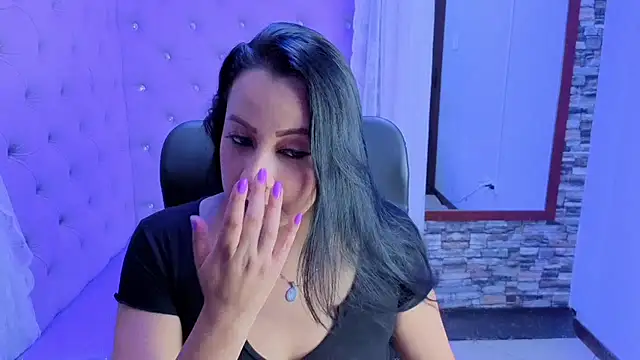 AshleyMontenegro online show from November 22, 8:00 pm