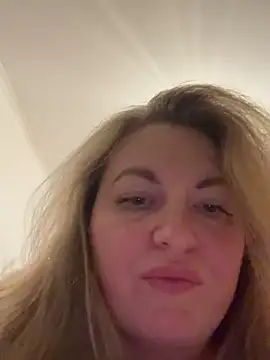 Amelia-Diamond online show from November 28, 10:35 pm