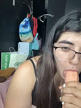 milky denni online show from October 22, 1:43 am