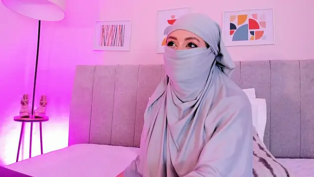 fatiima  online show from October 25, 7:54 pm