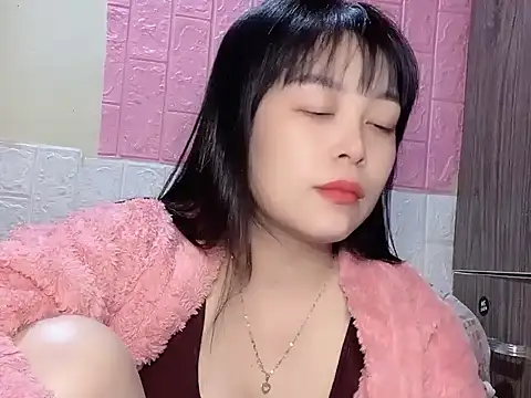 Butterfly kee online show from November 26, 10:44 pm