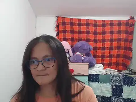 Kinkybela2025 online show from October 28, 2:23 pm