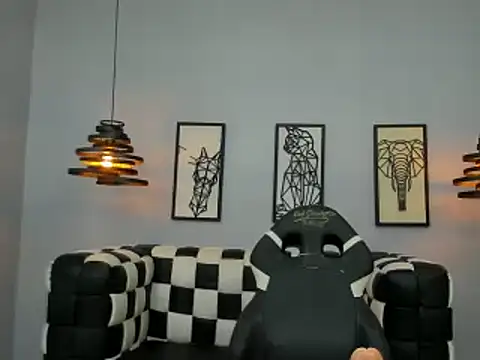 Bianca Millf online show from March 21, 4:28 am