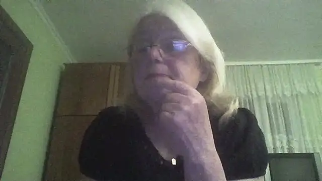 AmyLove353 online show from March 30, 9:14 pm