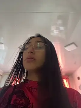 Violeet-Smith online show from November 1, 8:24 pm