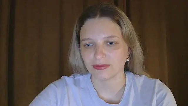 ElisSky301 online show from April 24, 7:49 pm