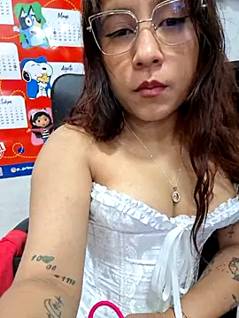 TamySweet69 online show from November 10, 4:57 pm