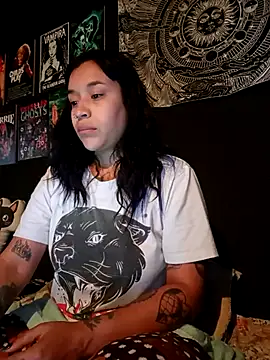 Isis Bathory online show from November 20, 2:07 pm