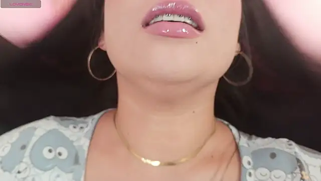 mia roux1 online show from June 1, 10:21 pm